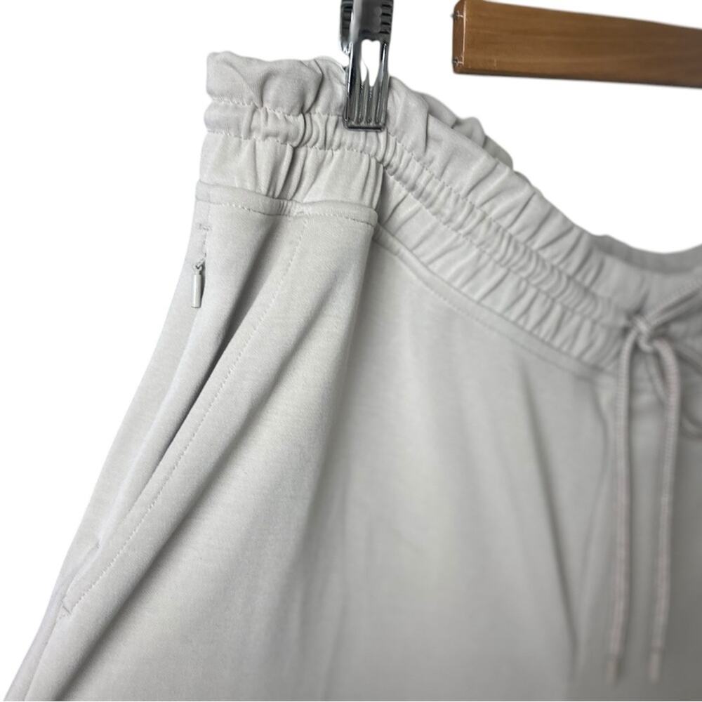 Athleta Cream Straight Leg Pants - Picture 4 of 6